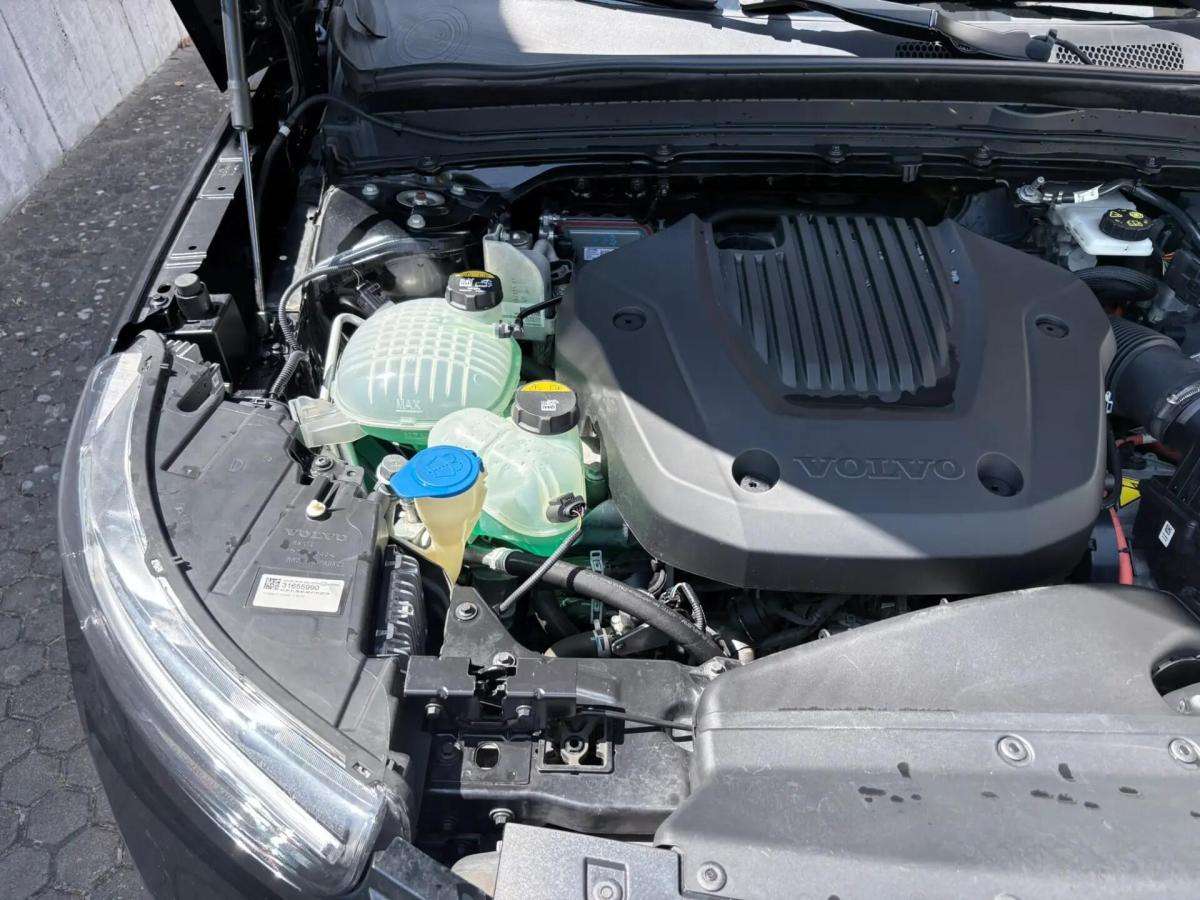 volvo-xc40-2021-hibrido-a-gasolina-1477cc