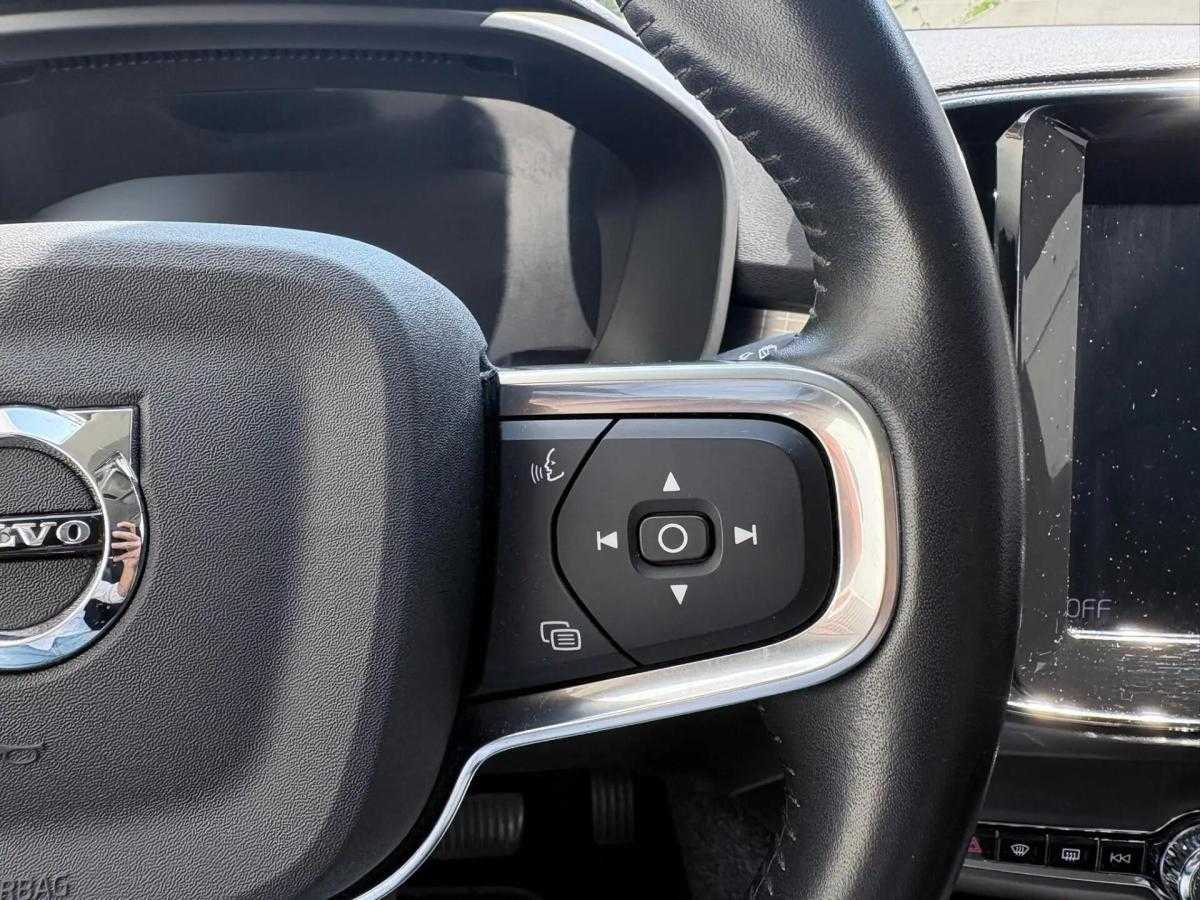 volvo-xc40-2021-hibrido-a-gasolina-1477cc