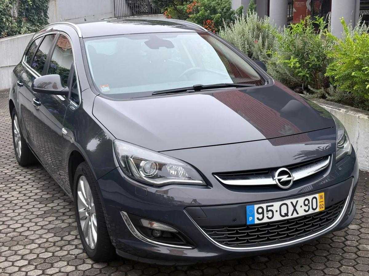 opel-astra-sport-tourer-2016-diesel-1598cc