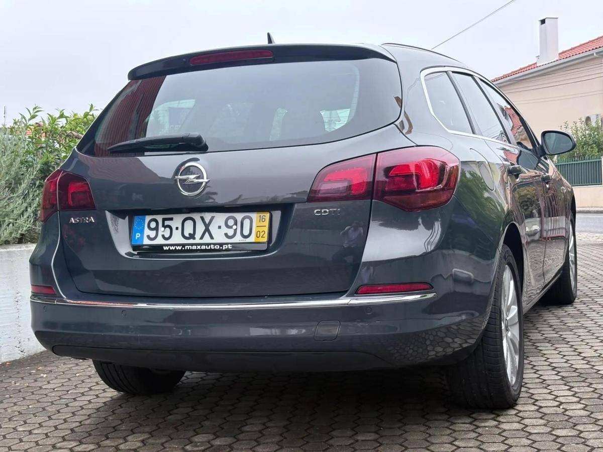 opel-astra-sport-tourer-2016-diesel-1598cc