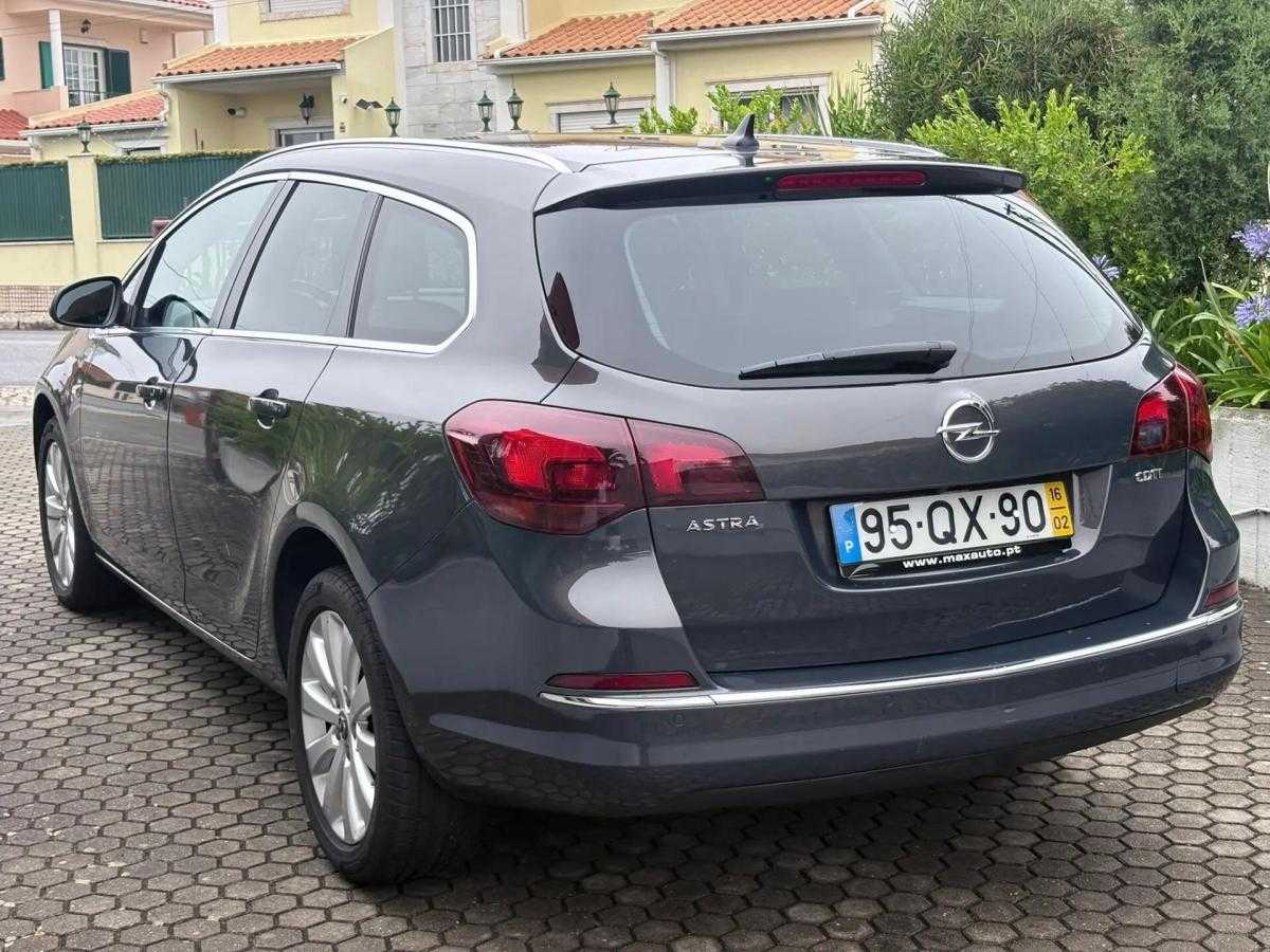 opel-astra-sport-tourer-2016-diesel-1598cc