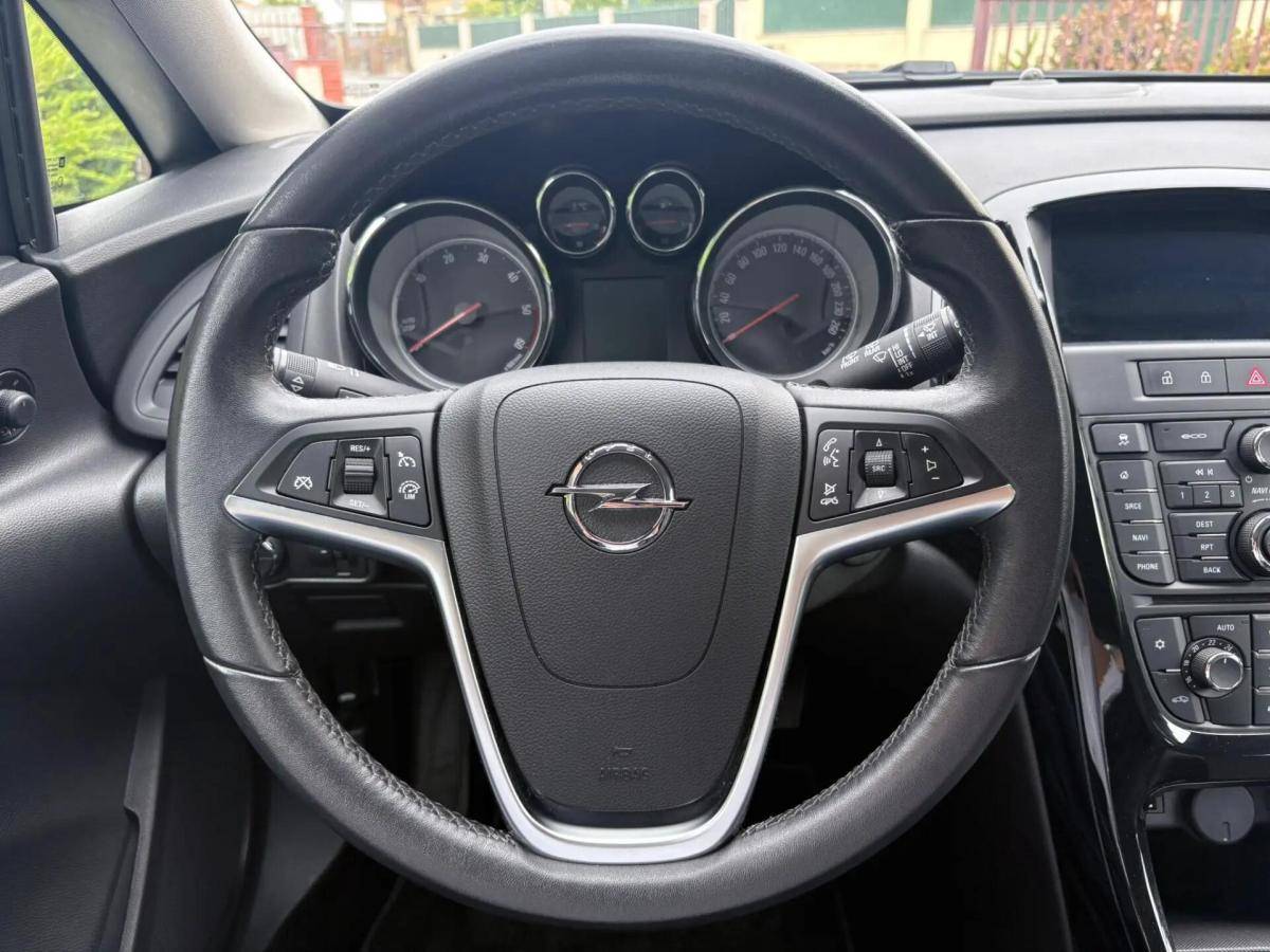 opel-astra-sport-tourer-2016-diesel-1598cc