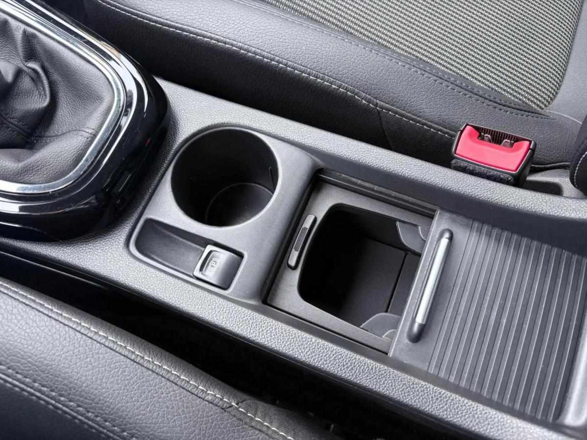opel-astra-sport-tourer-2016-diesel-1598cc