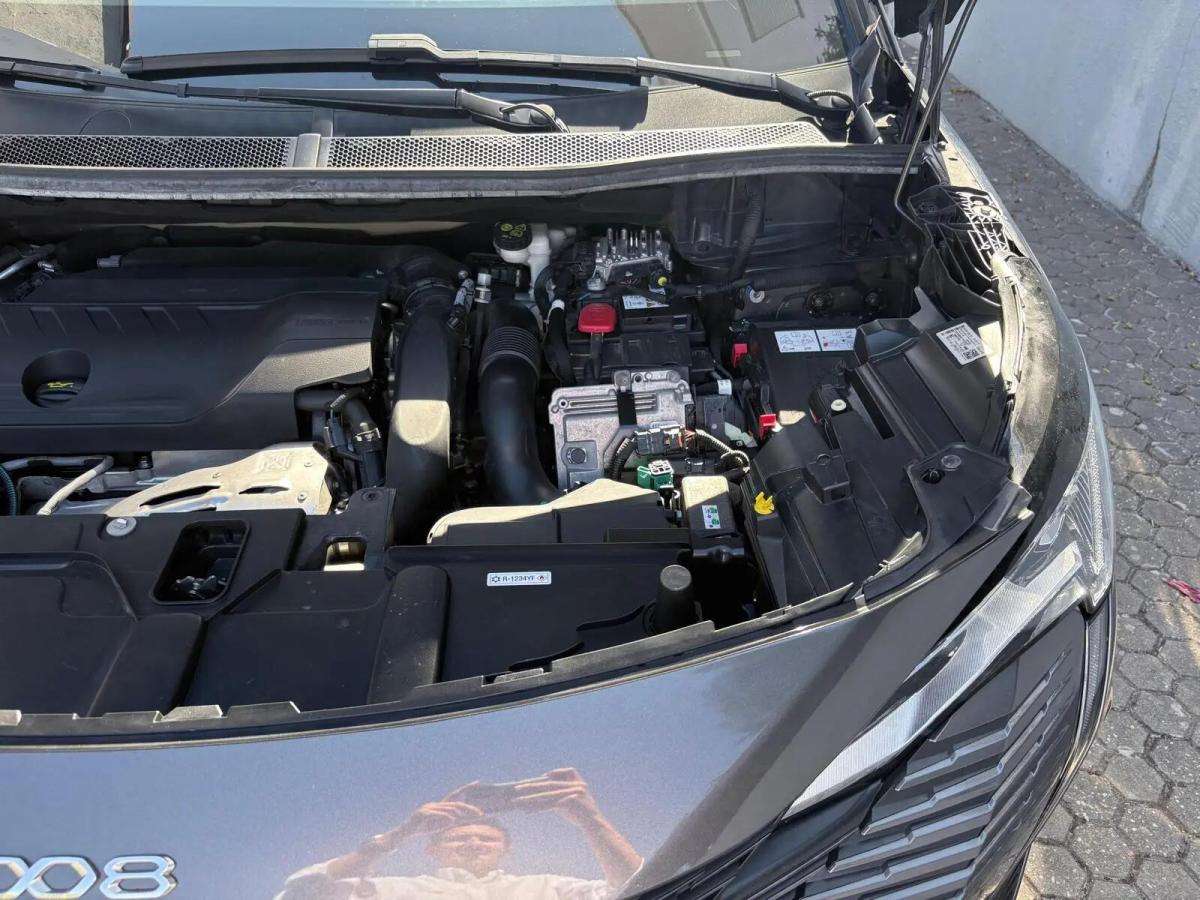 peugeot-3008-2022-hibrido-a-gasolina-1598cc