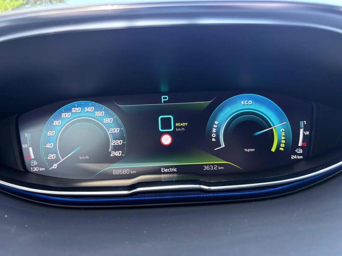 peugeot-3008-2022-hibrido-a-gasolina-1598cc