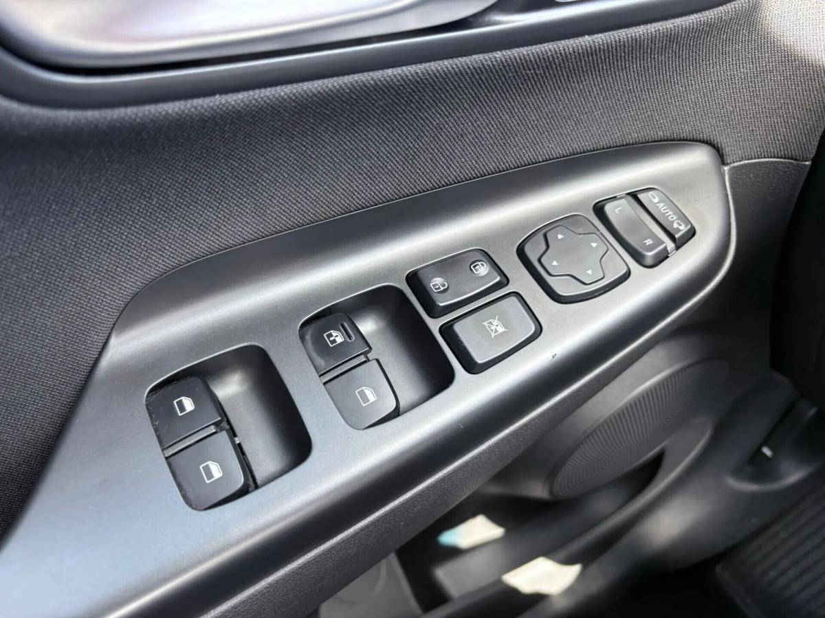 hyundai-kauai-2022-gasolina-998cc