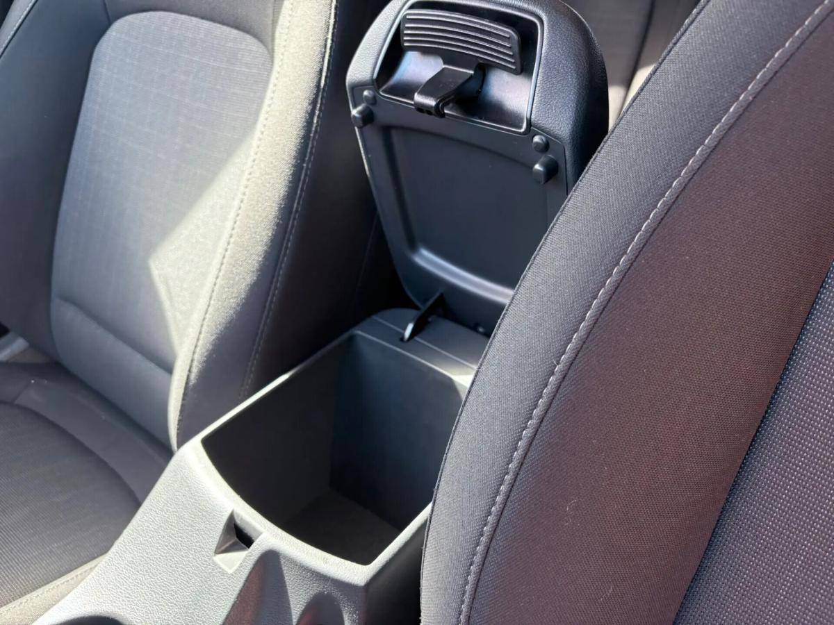 hyundai-kauai-2022-gasolina-998cc