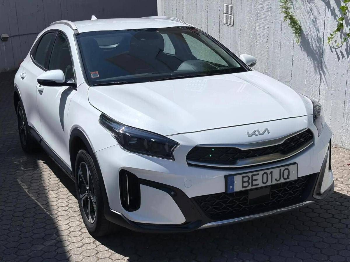 kia-xceed-2023-hibrido-a-gasolina-1580cc