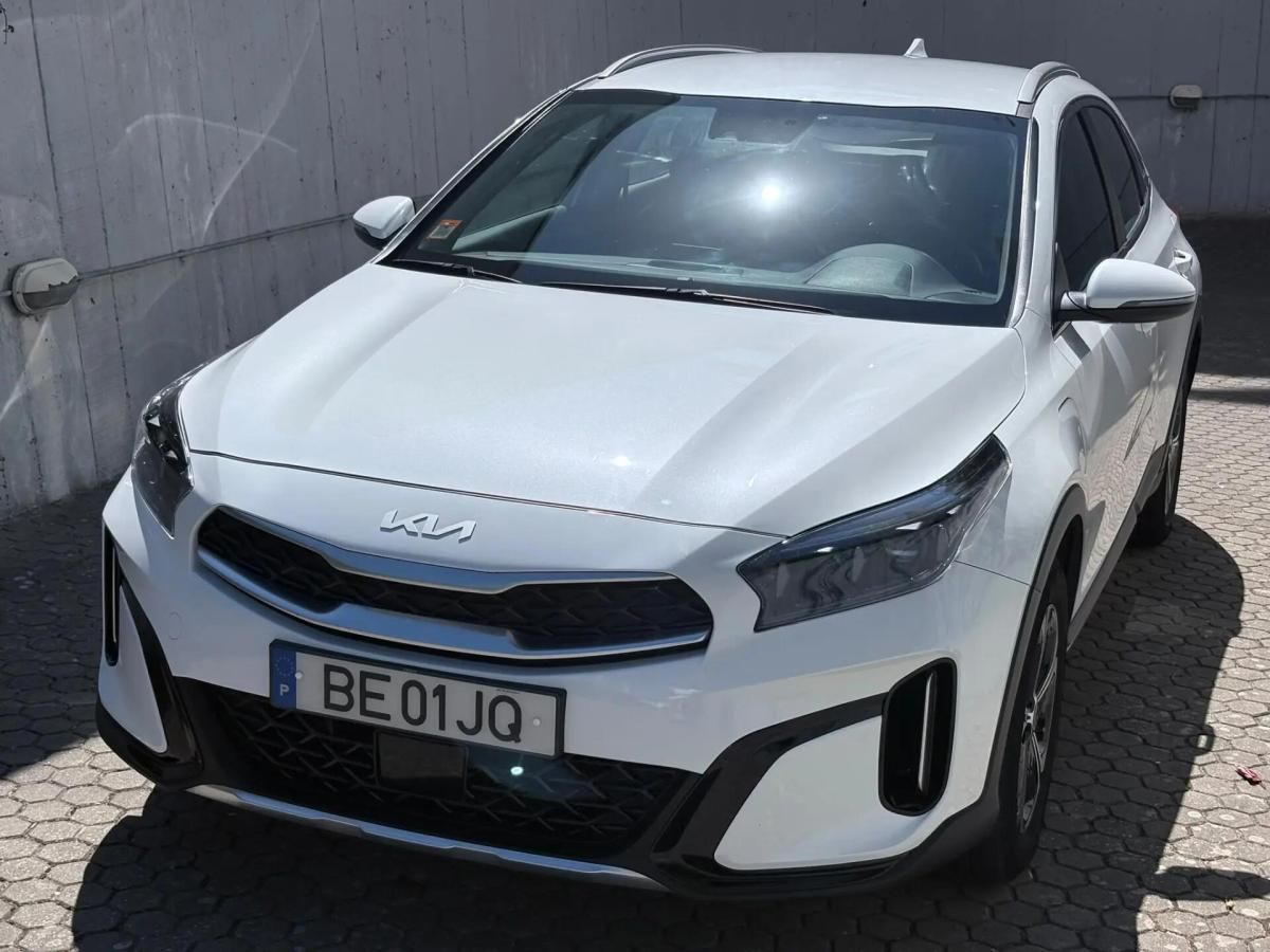 kia-xceed-2023-hibrido-a-gasolina-1580cc