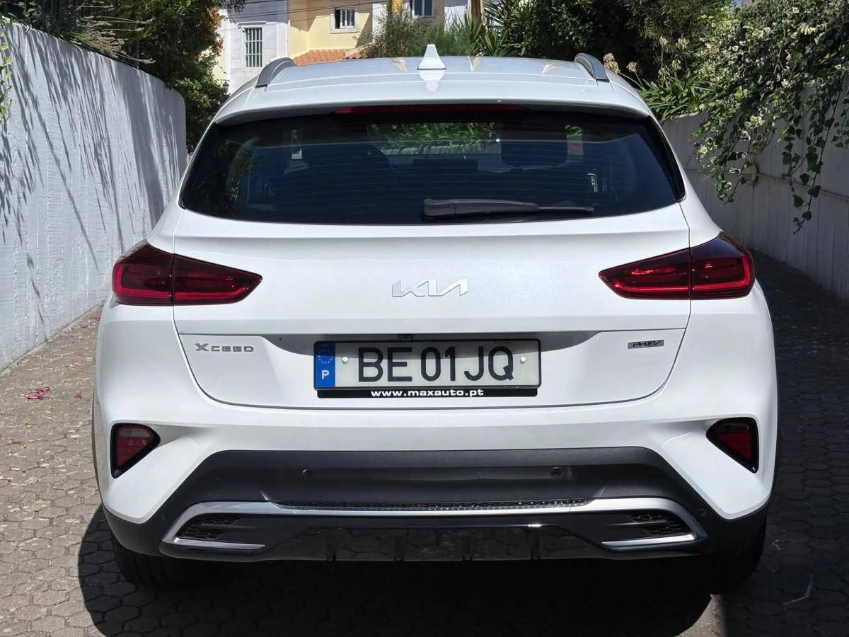 kia-xceed-2023-hibrido-a-gasolina-1580cc