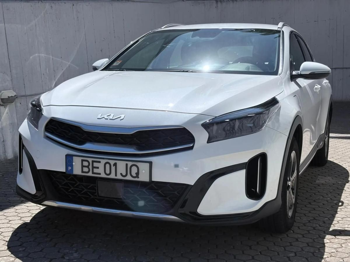 kia-xceed-2023-hibrido-a-gasolina-1580cc