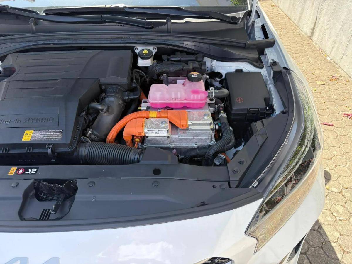kia-xceed-2023-hibrido-a-gasolina-1580cc