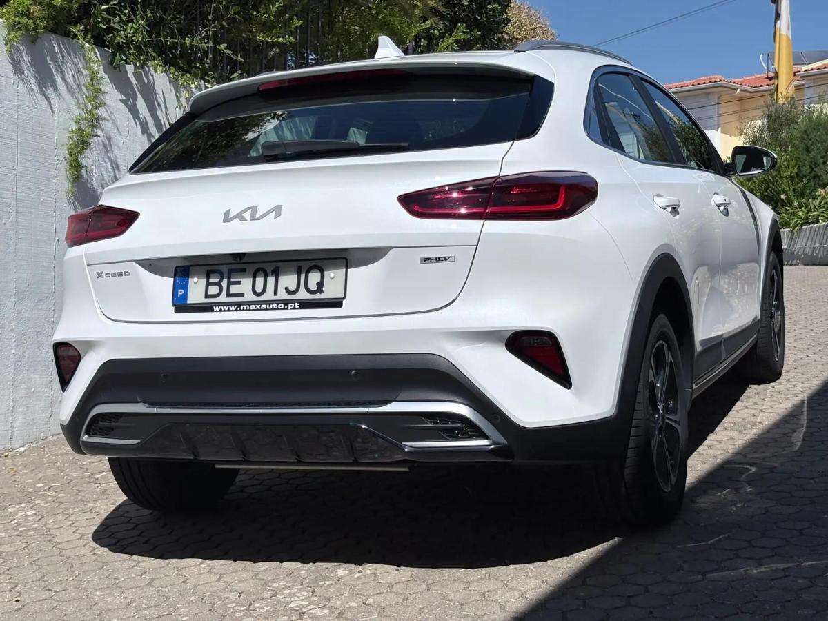 kia-xceed-2023-hibrido-a-gasolina-1580cc