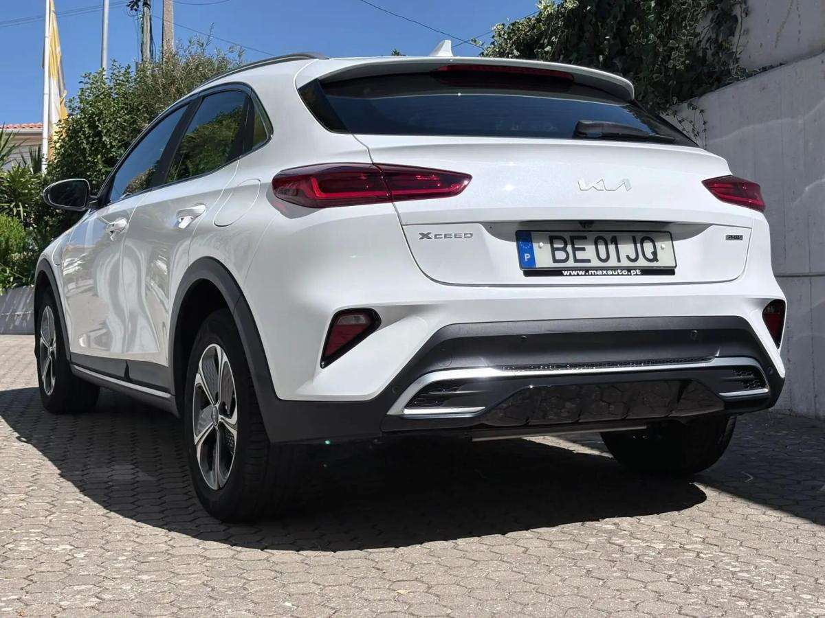 kia-xceed-2023-hibrido-a-gasolina-1580cc