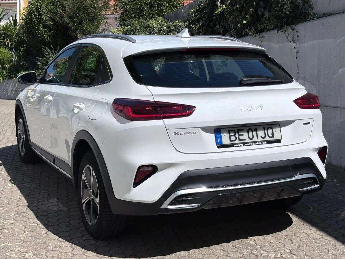 kia-xceed-2023-hibrido-a-gasolina-1580cc
