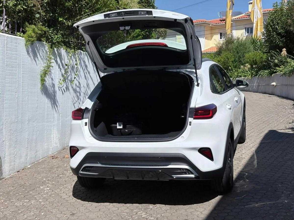 kia-xceed-2023-hibrido-a-gasolina-1580cc