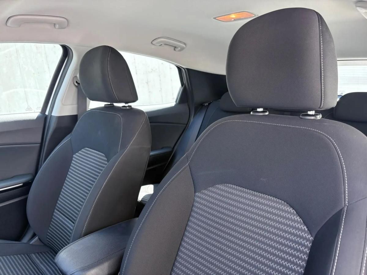 kia-xceed-2023-hibrido-a-gasolina-1580cc