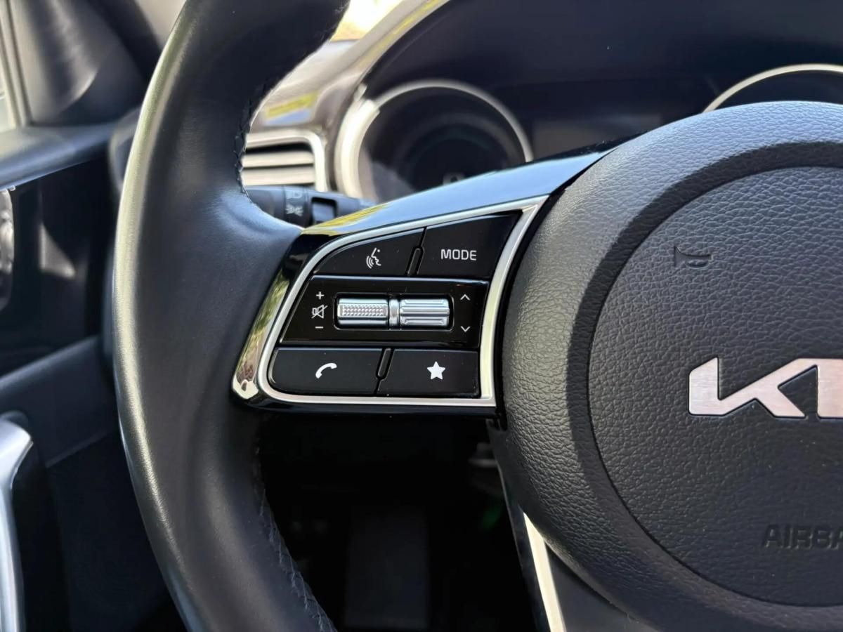 kia-xceed-2023-hibrido-a-gasolina-1580cc