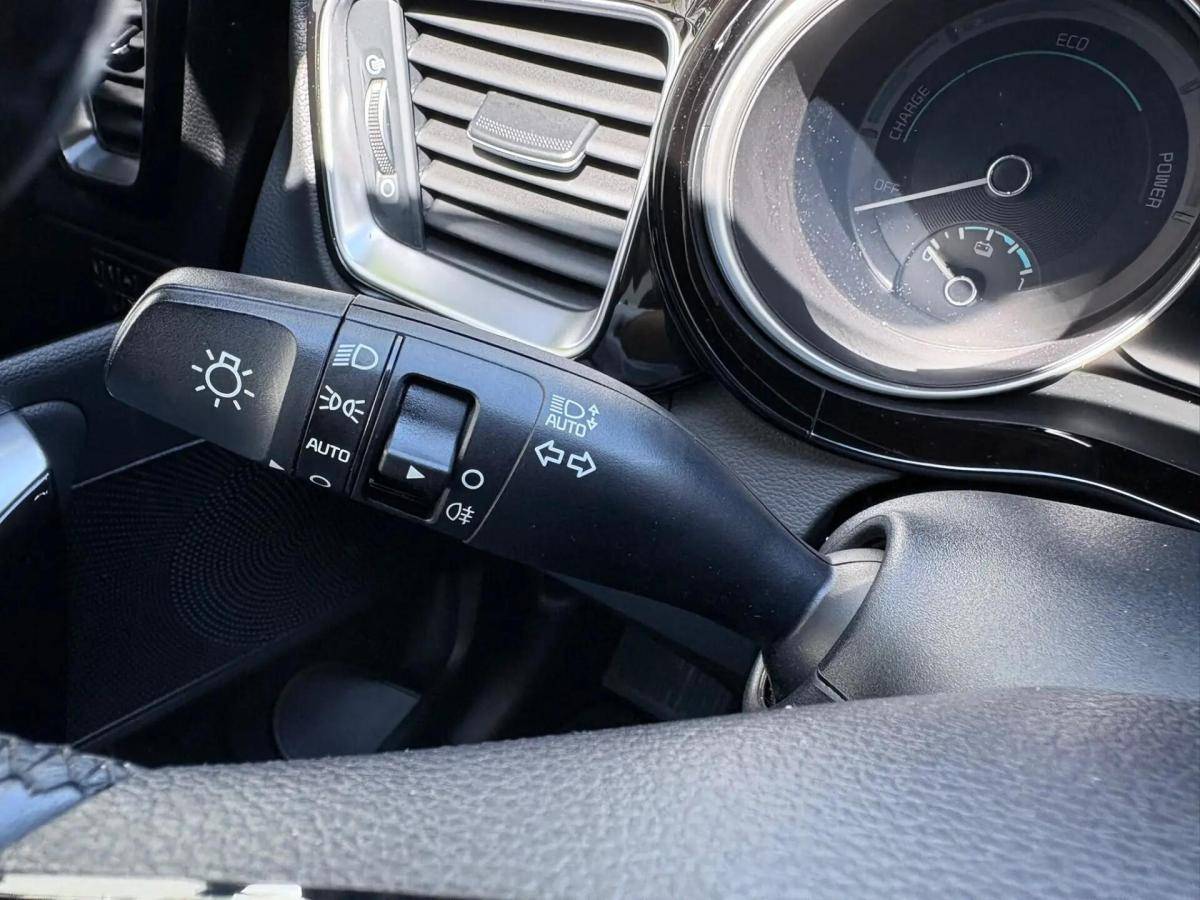 kia-xceed-2023-hibrido-a-gasolina-1580cc