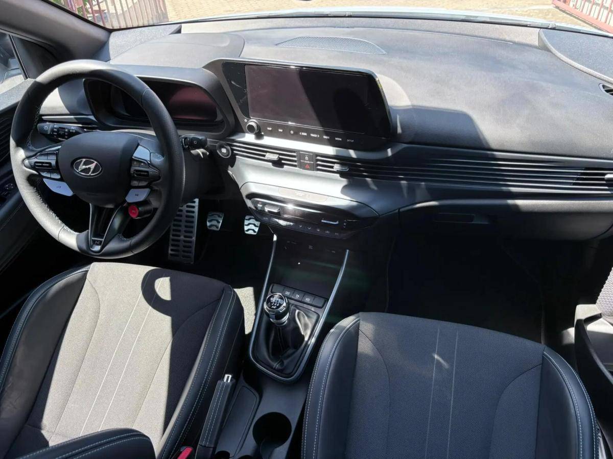 hyundai-i20-van-2023-gasolina-1598cc