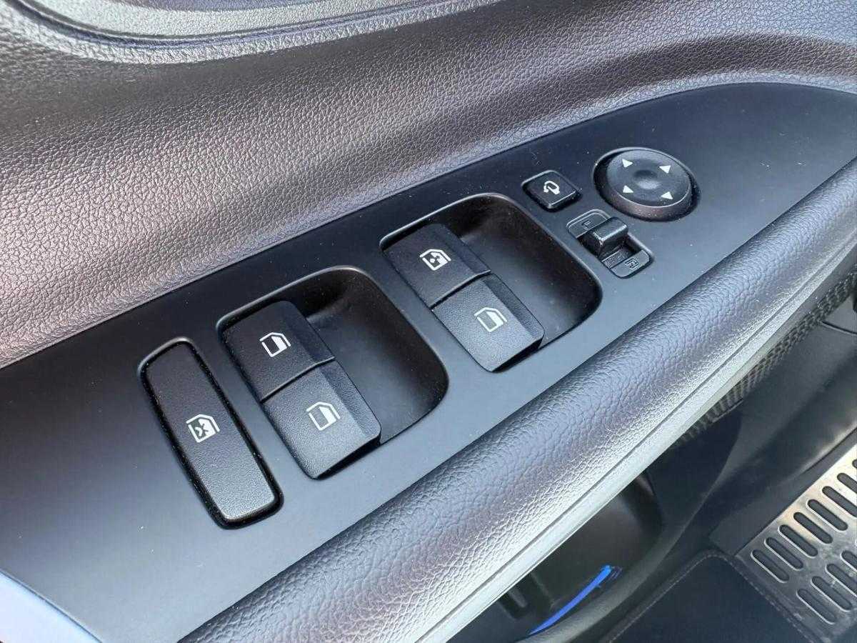 hyundai-i20-van-2023-gasolina-1598cc