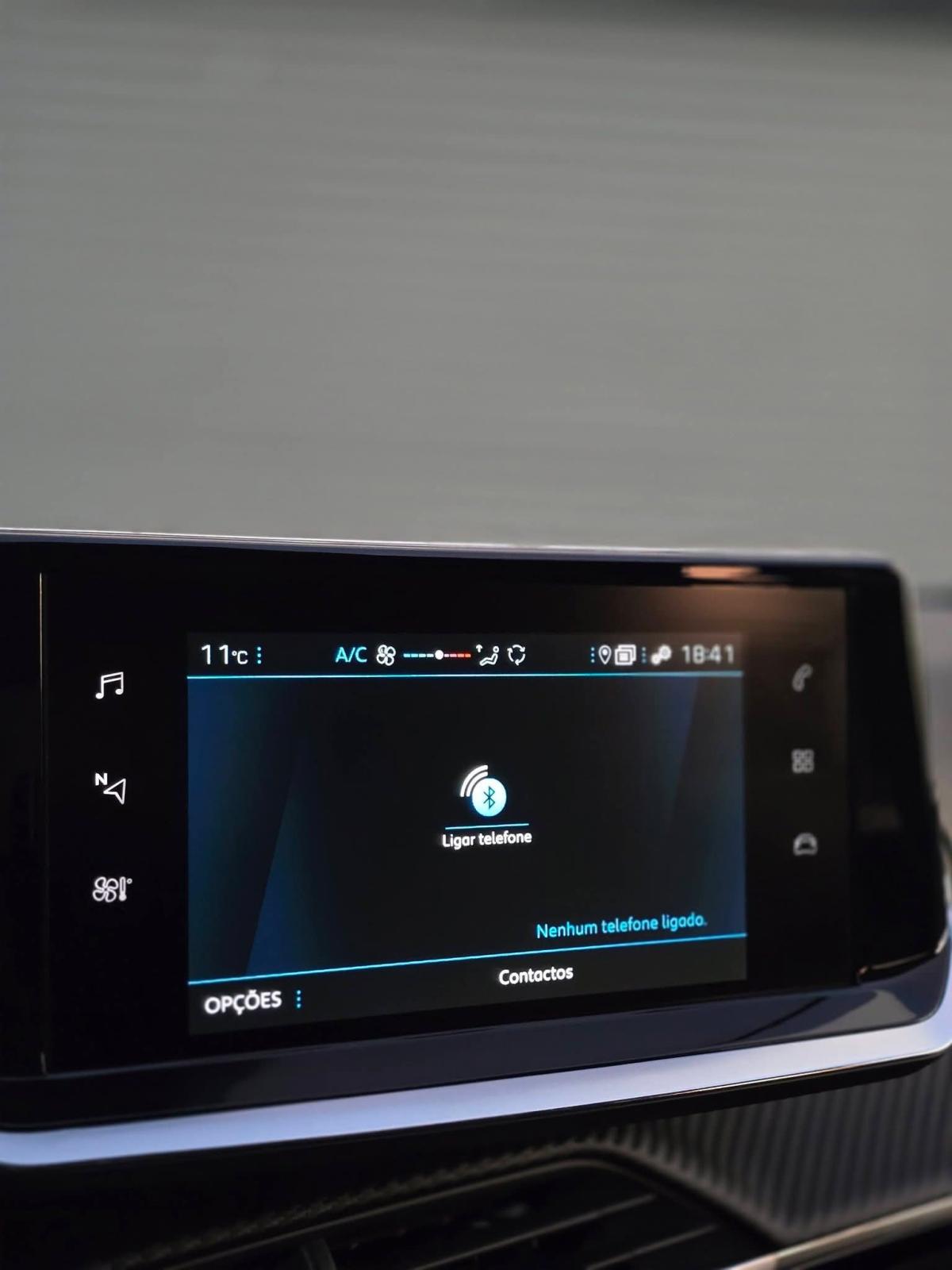 peugeot-208-2023-gasolina-1199cc