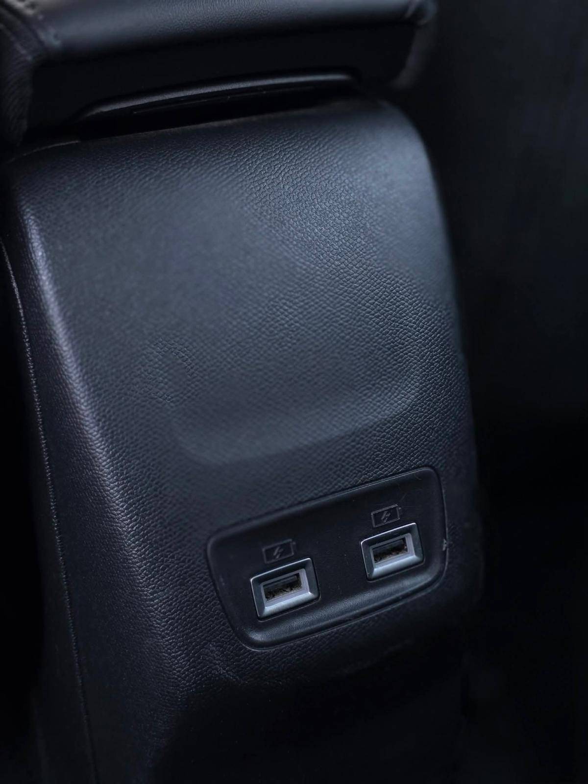 peugeot-208-2022-eletrico-0cc