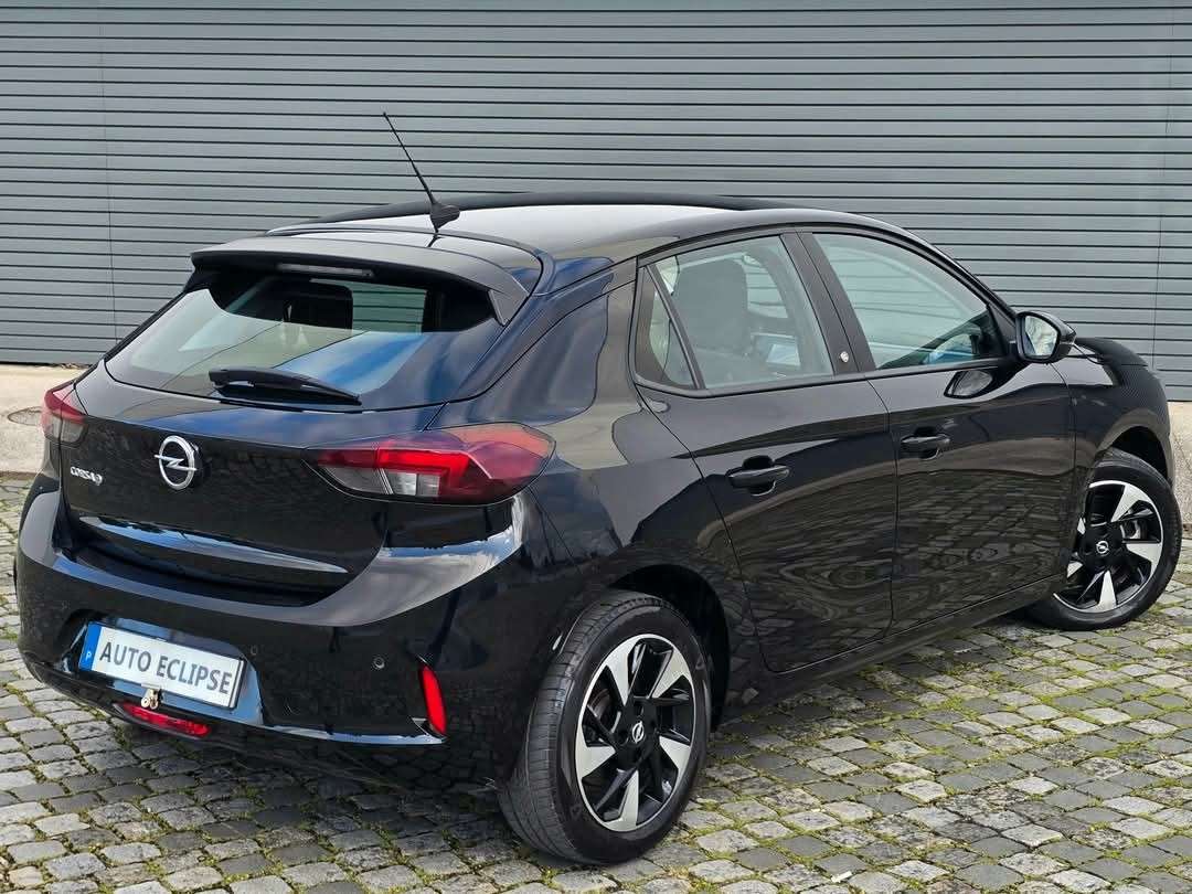 opel-corsa-2021-eletrico-400cc