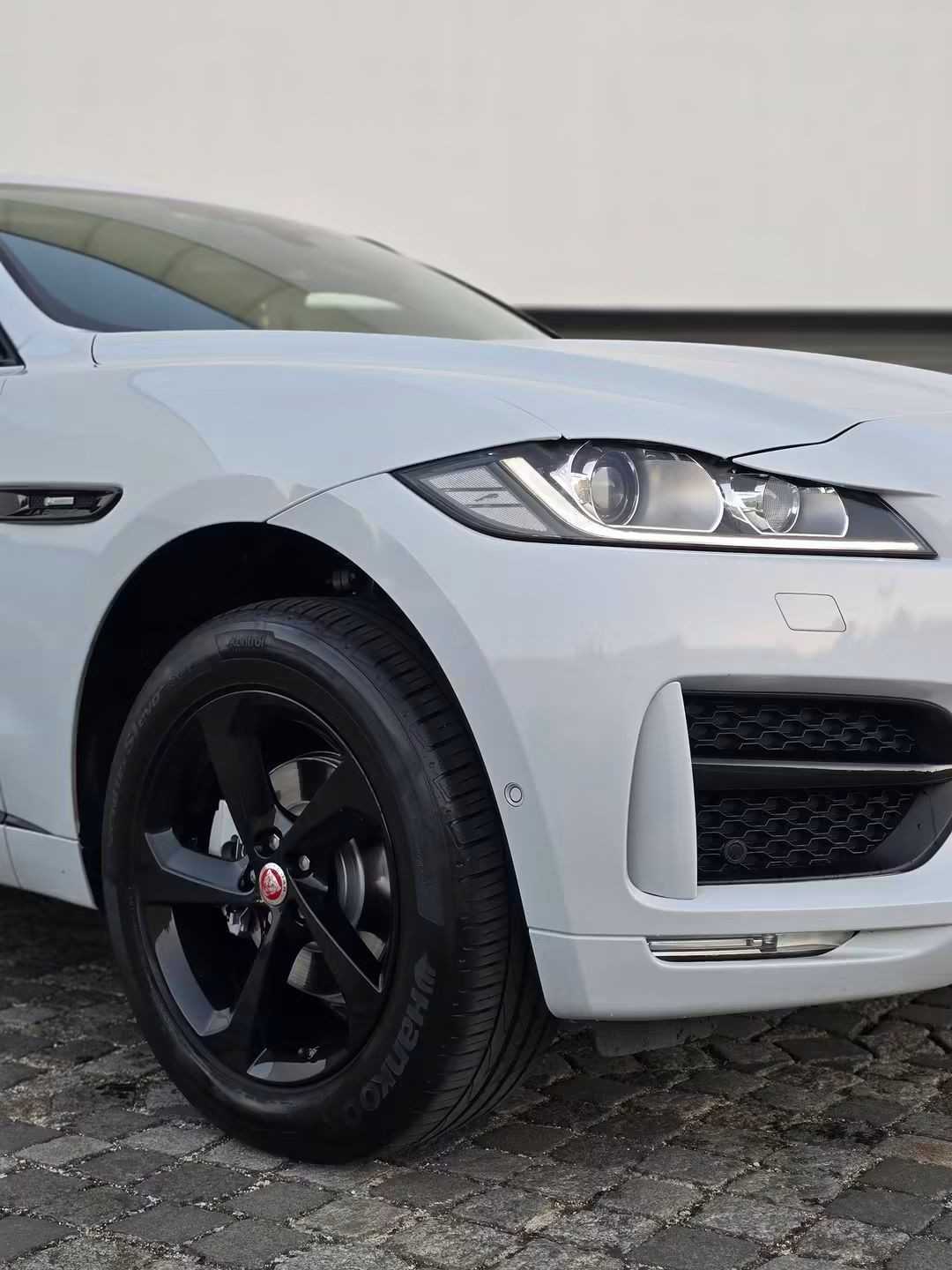 jaguar-f-pace-2017-diesel-1999cc