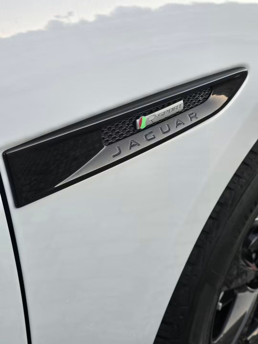 jaguar-f-pace-2017-diesel-1999cc