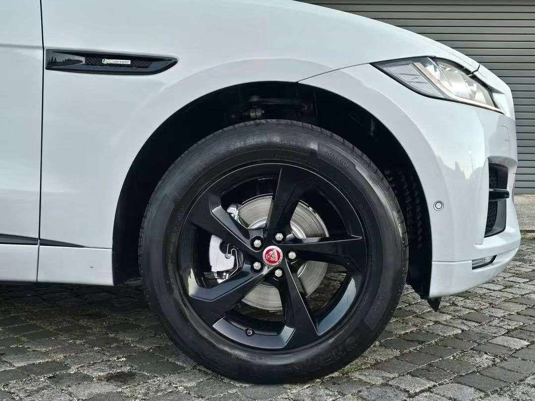 jaguar-f-pace-2017-diesel-1999cc