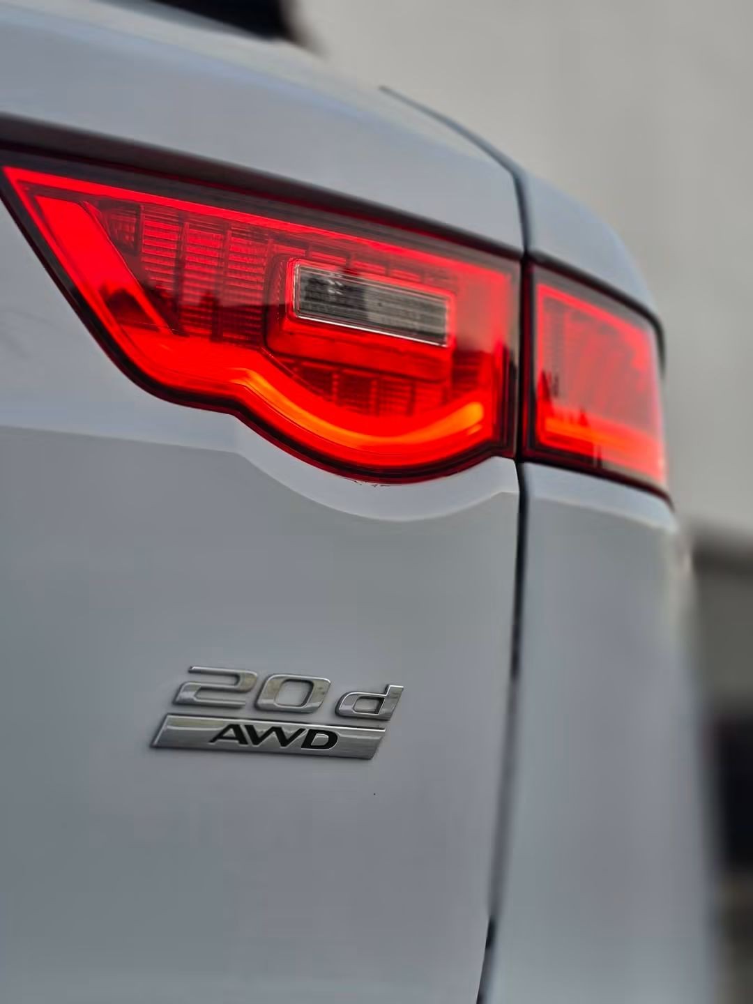 jaguar-f-pace-2017-diesel-1999cc