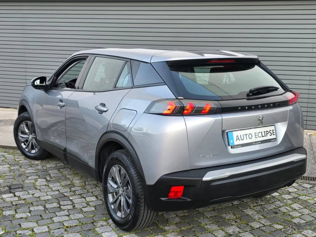 peugeot-2008-2023-gasolina-1199cc