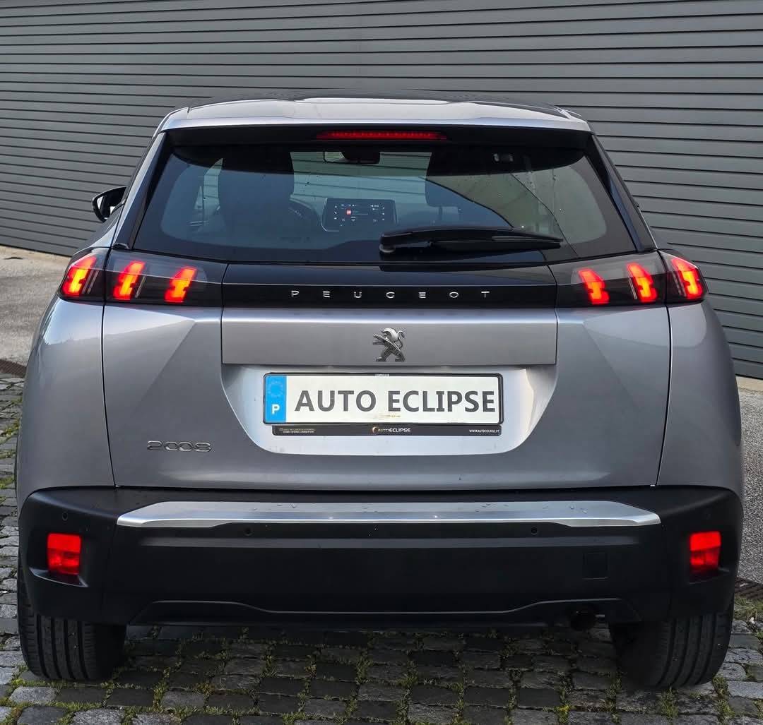 peugeot-2008-2023-gasolina-1199cc