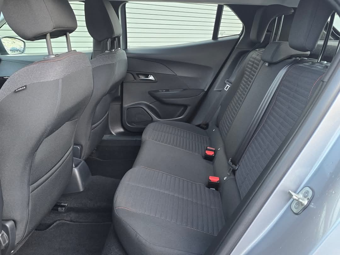peugeot-2008-2023-gasolina-1199cc