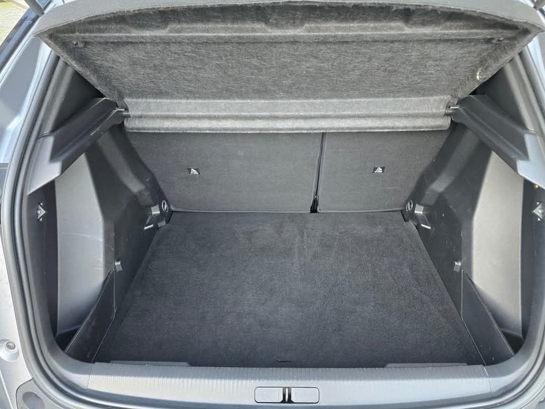 peugeot-2008-2023-gasolina-1199cc