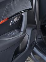 peugeot-2008-2023-gasolina-1199cc