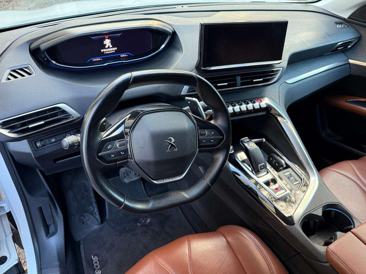 peugeot-5008-2021-gpl-1199cc