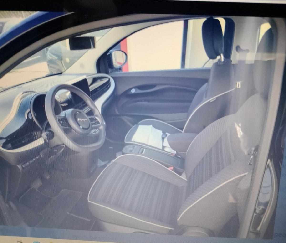 fiat-500e-42-kwh-2021-eletrico