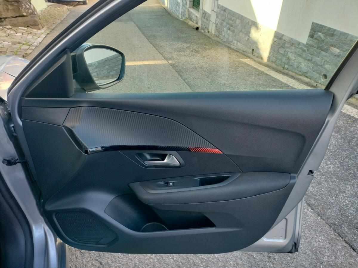peugeot-208-1-2-puretech-2022-gasolina-1199cc