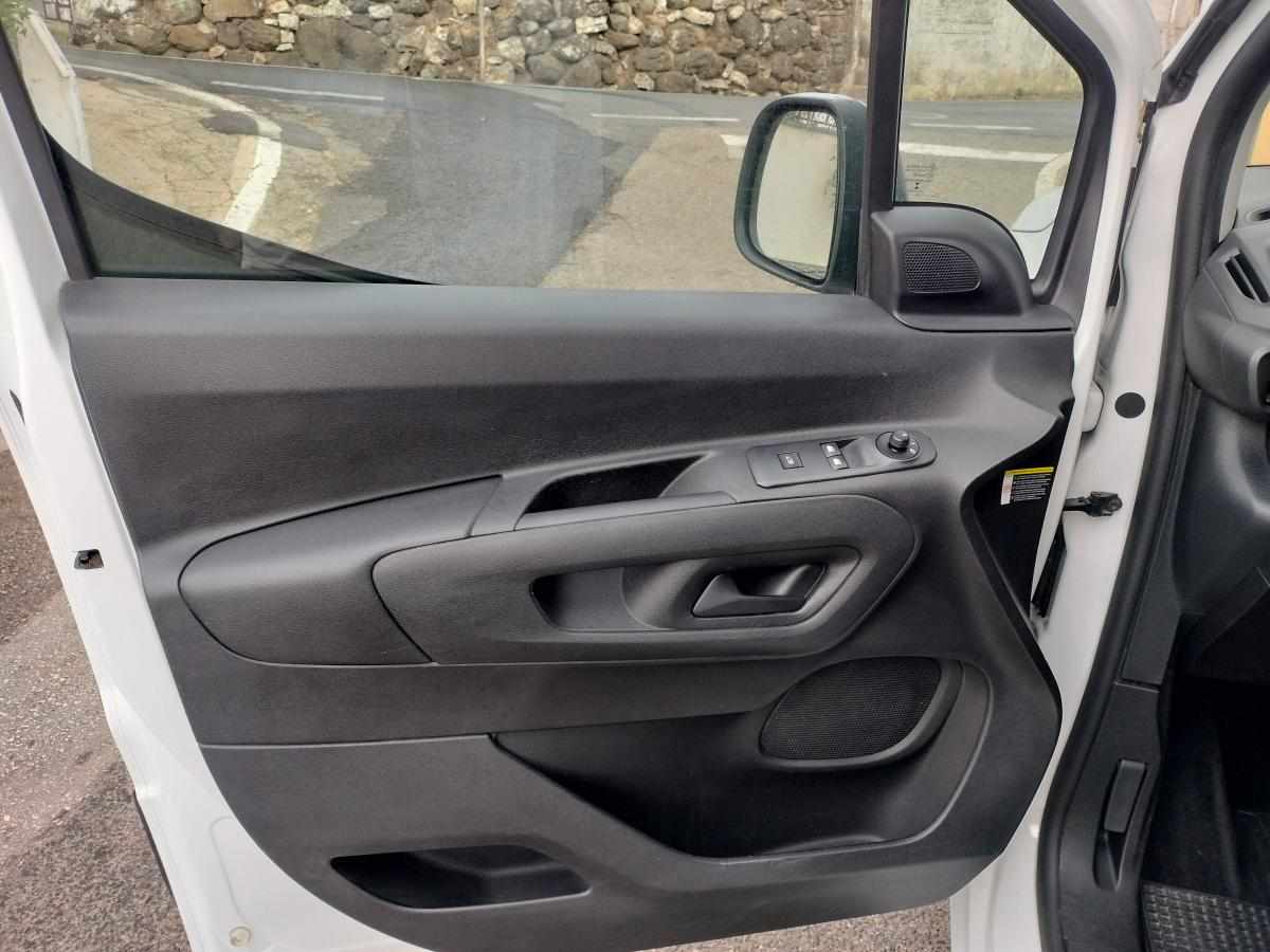 toyota-proace-city-1-5d-adblue-2021-diesel-1499cc