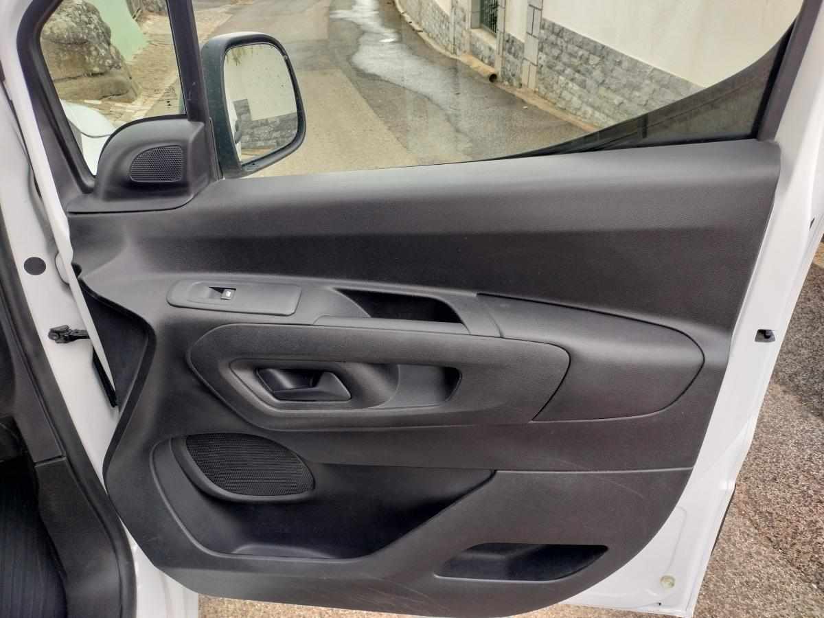 toyota-proace-city-1-5d-adblue-2021-diesel-1499cc