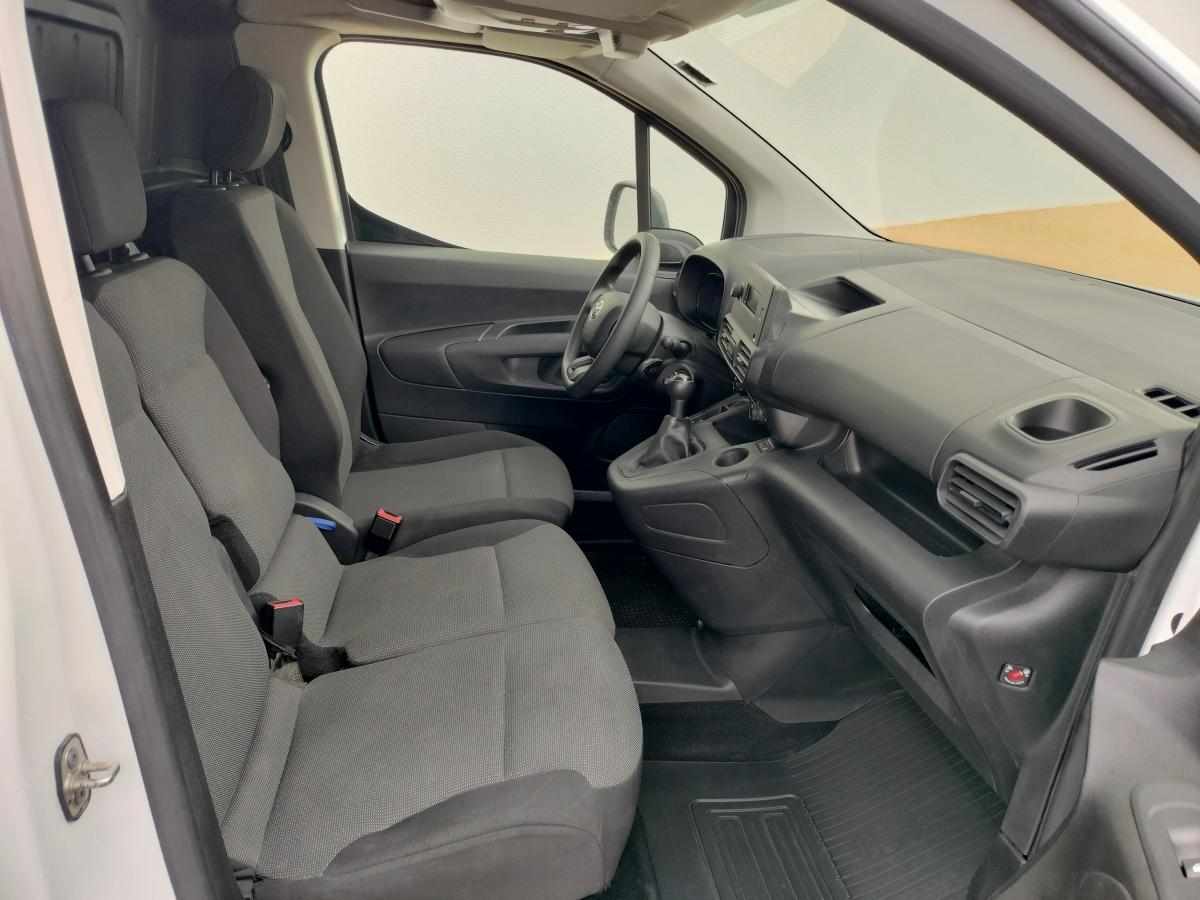toyota-proace-city-1-5d-adblue-2021-diesel-1499cc