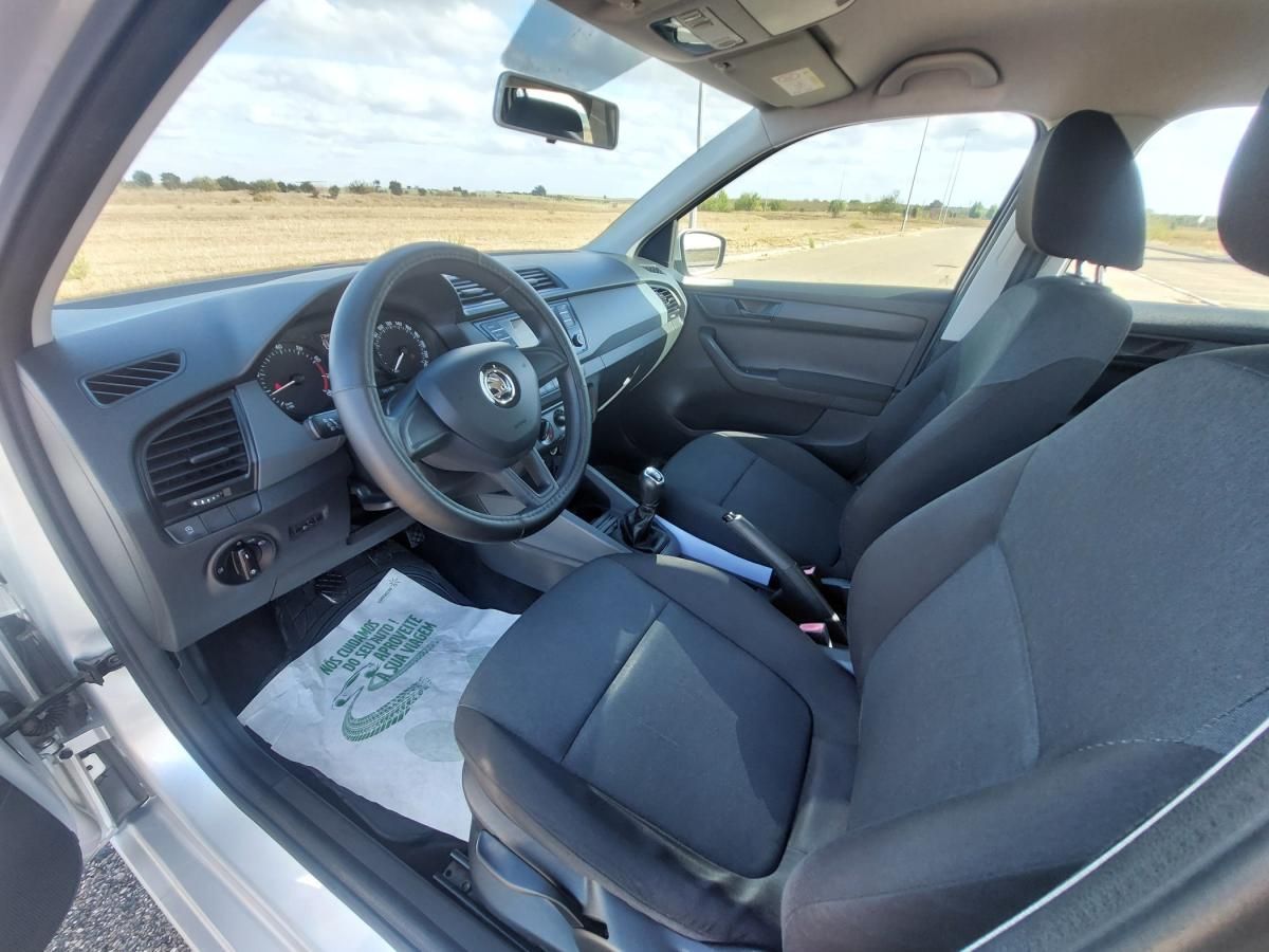 skoda-fabia-break-2017-gasolina-999cc