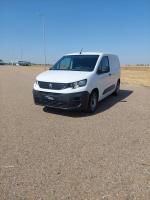 peugeot-partner-2023-diesel-1499cc
