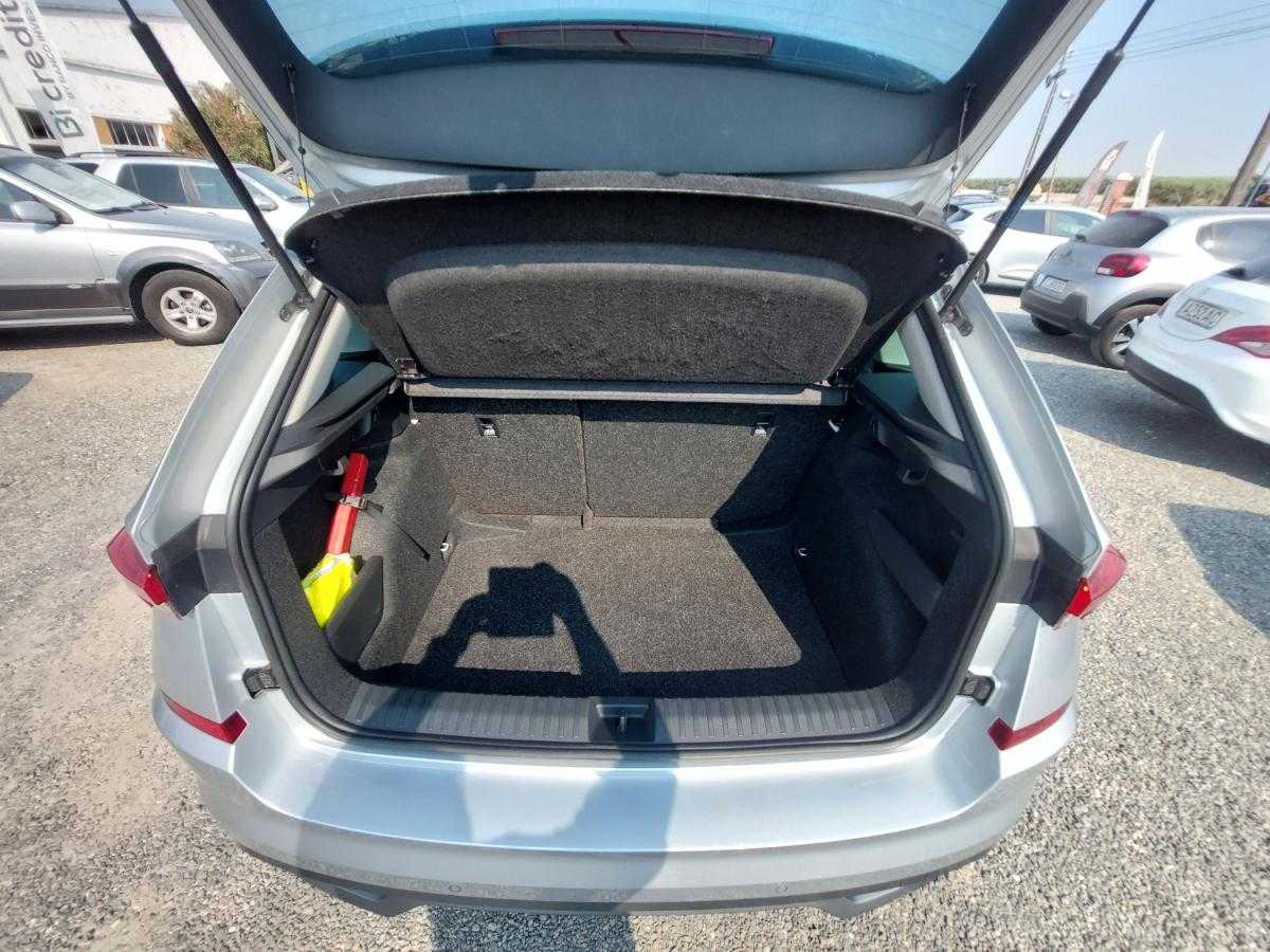 skoda-kamiq-2023-gasolina-999cc