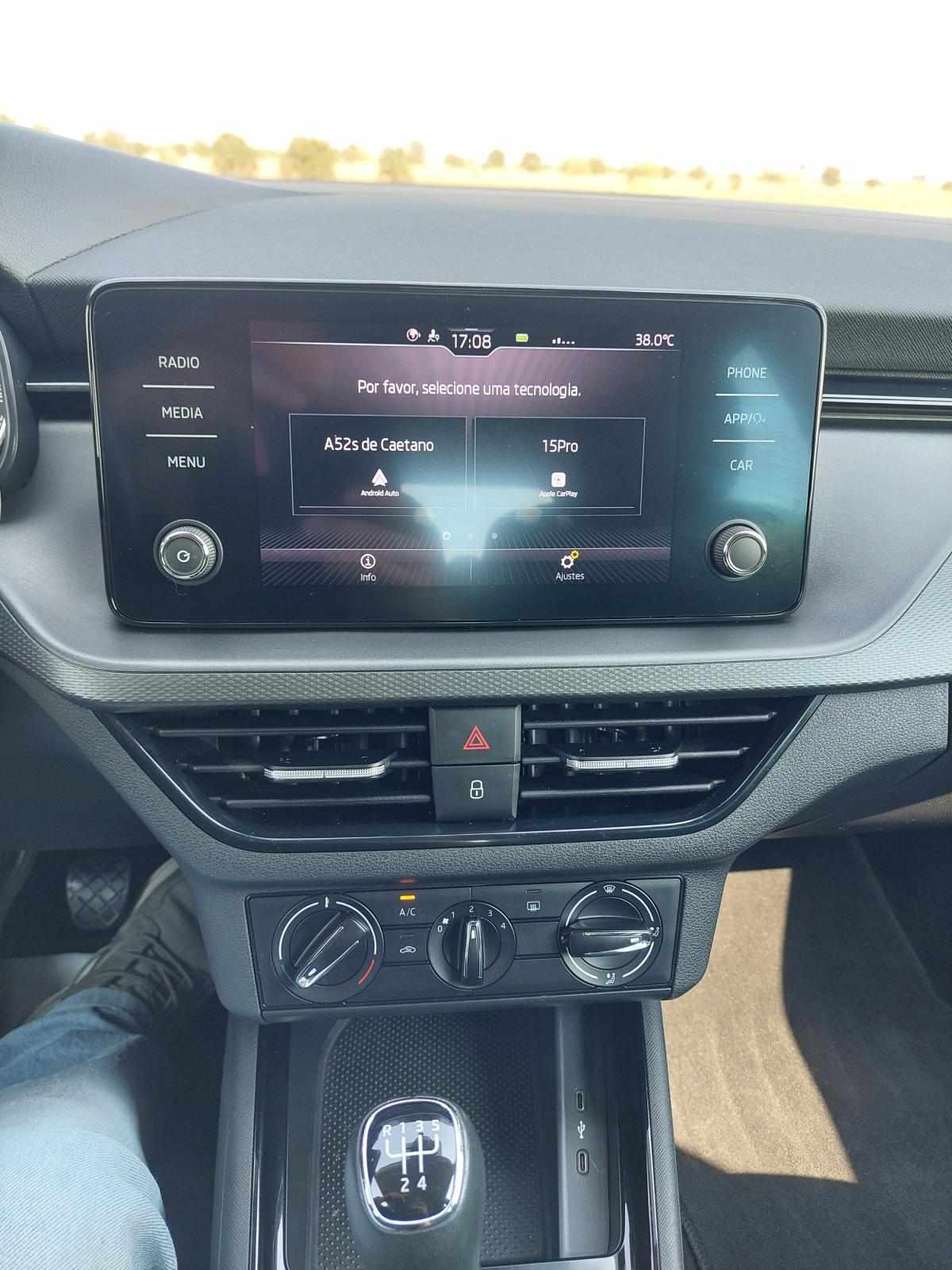 skoda-kamiq-2023-gasolina-999cc