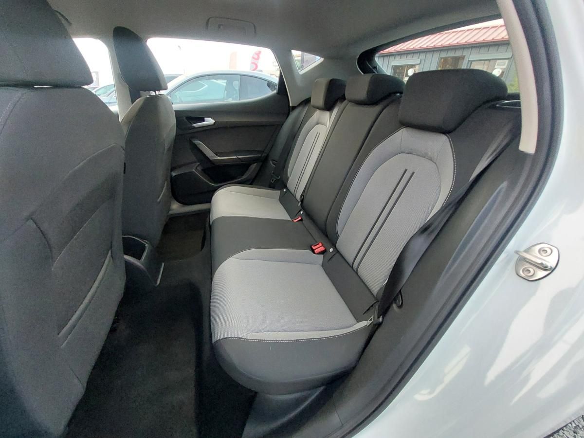 seat-leon-2023-gasolina-999cc