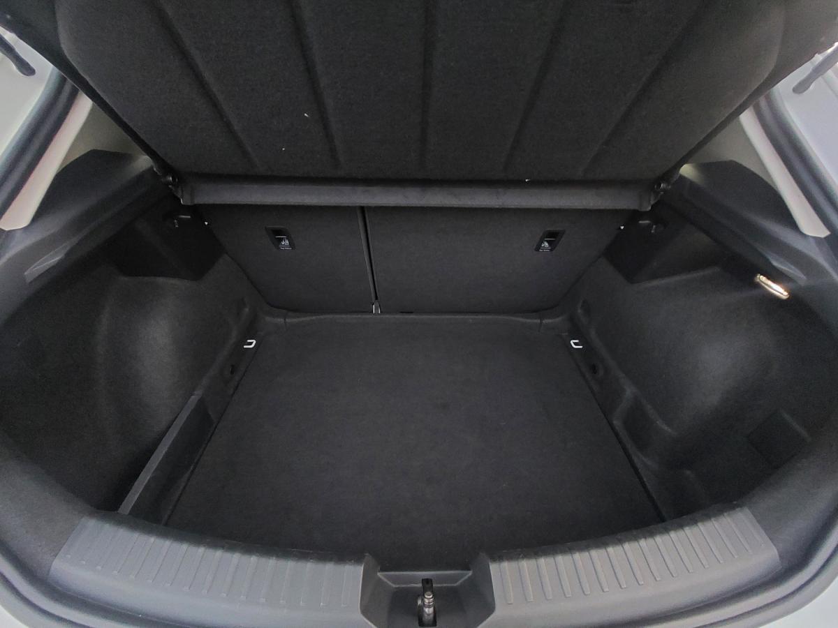 seat-leon-2023-gasolina-999cc