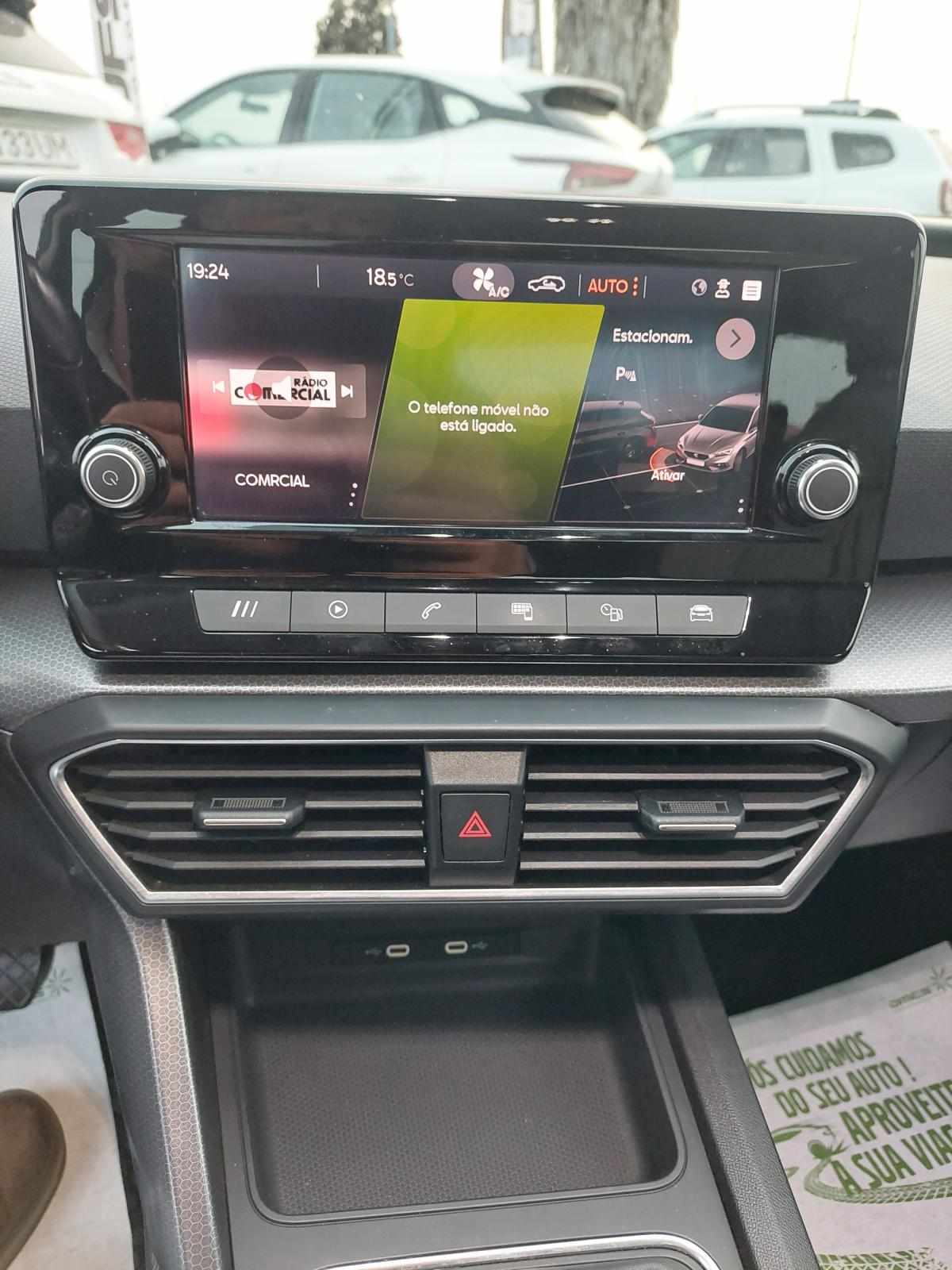 seat-leon-2023-gasolina-999cc